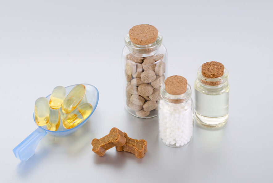 natural pills and supplements image